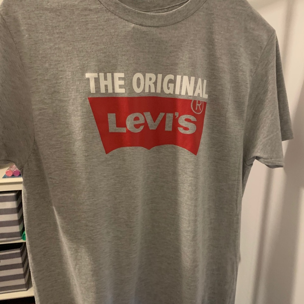 Levi’s grey T-shirt medium men’s/unisex